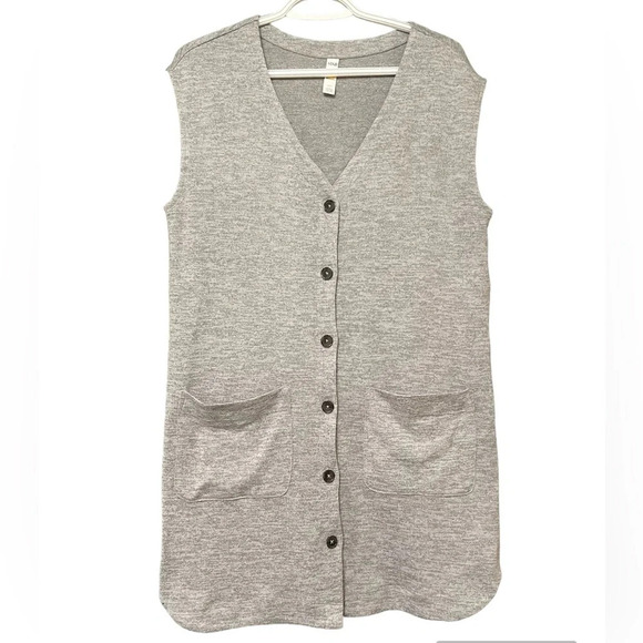 Lolë size medium button down sleeveless sweater . Like new - Picture 1 of 5